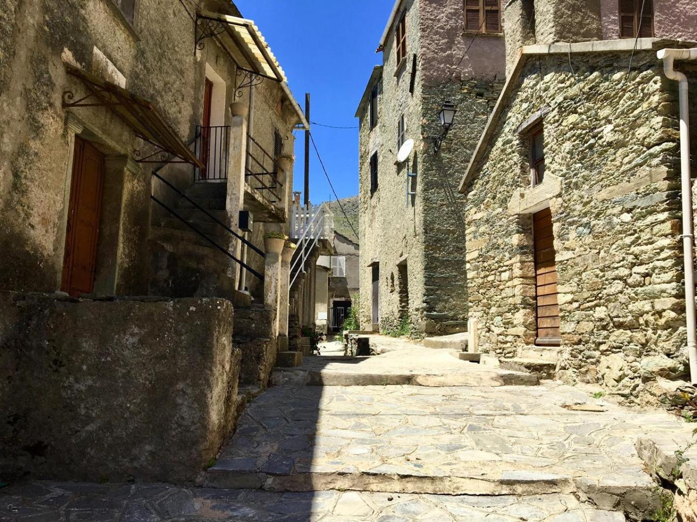 Nuits Magiques Au Village Entre Mer Et Montagnes Bigorno エクステリア 写真